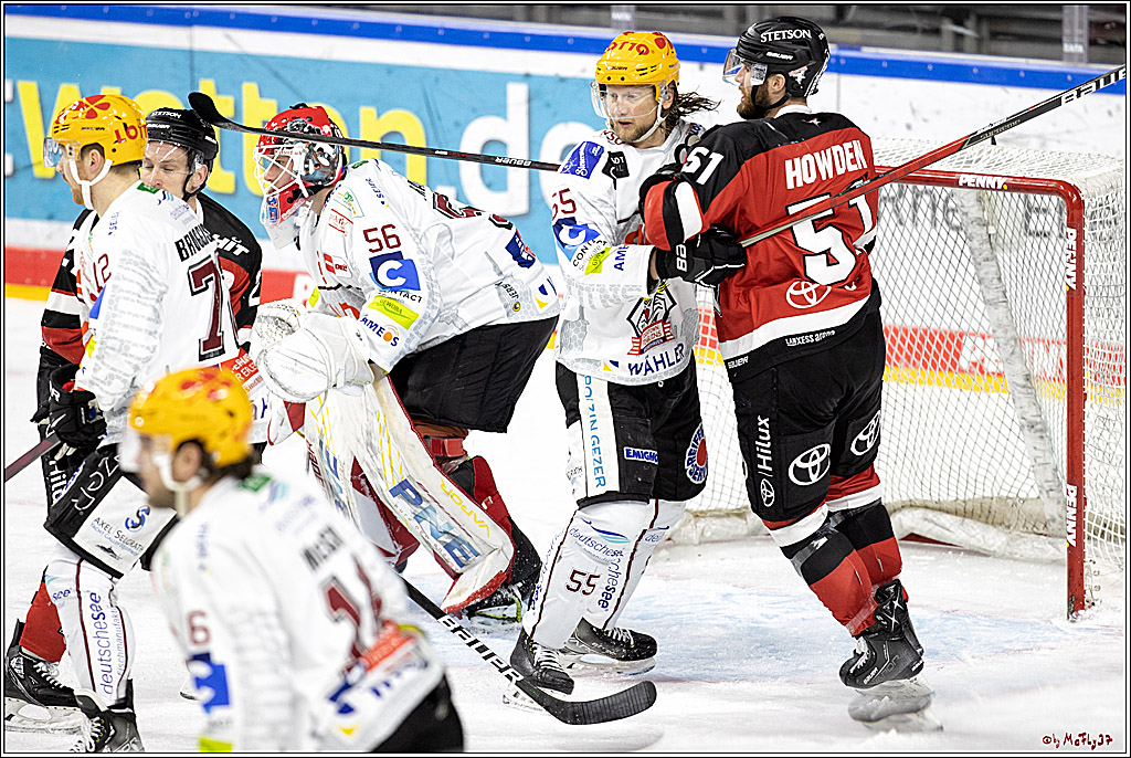 PENNY DEL;  Koelner Haie - Fischtown Pinguins Bremerhaven; Koeln, 03.01.2022